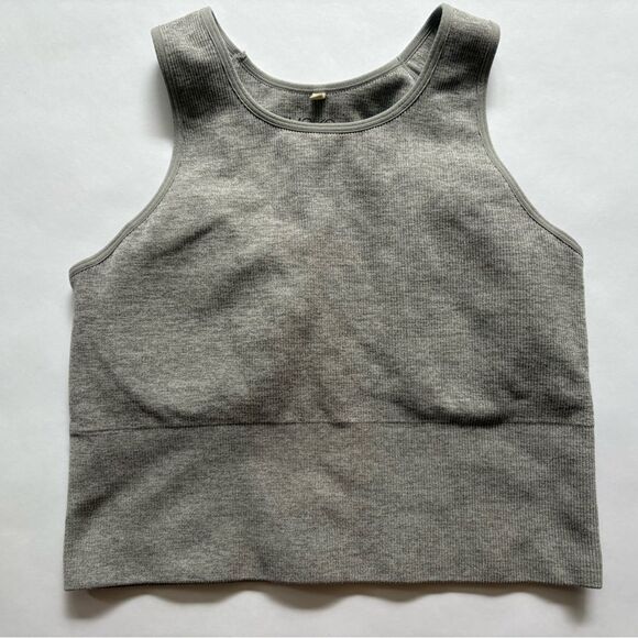 H&M MOVE WOMEN'S CROP TOP SPORTS BRA ATHLETIC SPORTSWEAR LONGLINE MEDIUM - Picture 1 of 5